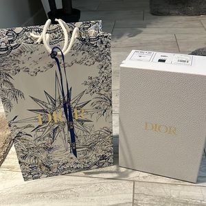 Dior your boxing bag comes with gold star blue ribbon white box and a dust bag